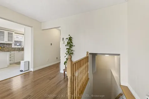 73 Rundle Crescent Barrie ON L4N 8E6