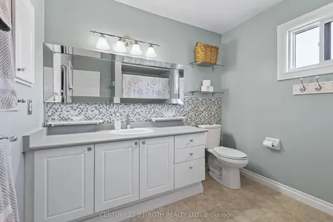 73 Rundle Crescent Barrie ON L4N 8E6