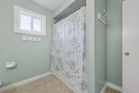 73 Rundle Crescent Barrie ON L4N 8E6