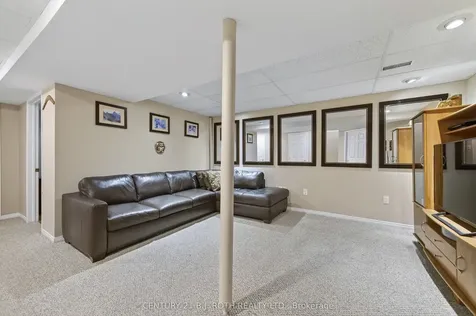 73 Rundle Crescent Barrie ON L4N 8E6