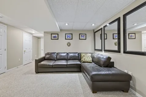 73 Rundle Crescent Barrie ON L4N 8E6