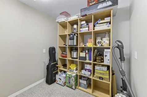 73 Rundle Crescent Barrie ON L4N 8E6