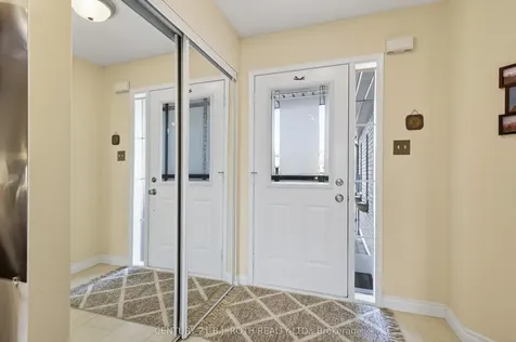 73 Rundle Crescent Barrie ON L4N 8E6