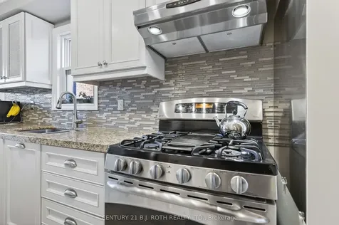 73 Rundle Crescent Barrie ON L4N 8E6