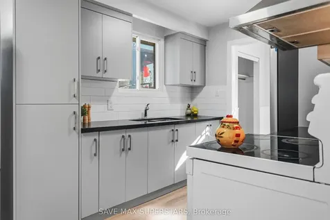 71 College Crescent Barrie ON L4M 2W5