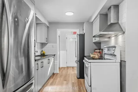 71 College Crescent Barrie ON L4M 2W5