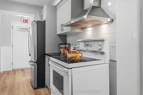 71 College Crescent Barrie ON L4M 2W5