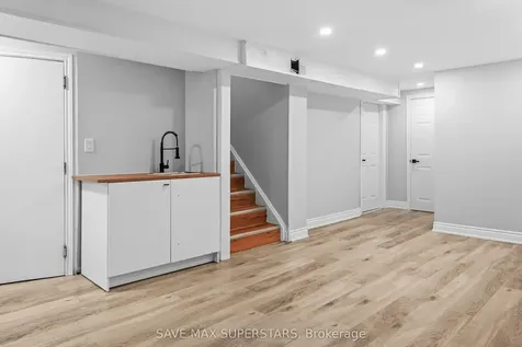 71 College Crescent Barrie ON L4M 2W5