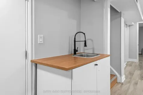 71 College Crescent Barrie ON L4M 2W5