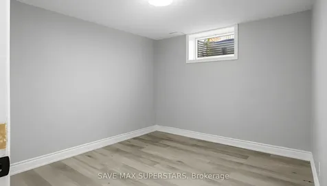 71 College Crescent Barrie ON L4M 2W5