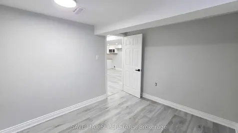 71 College Crescent Barrie ON L4M 2W5