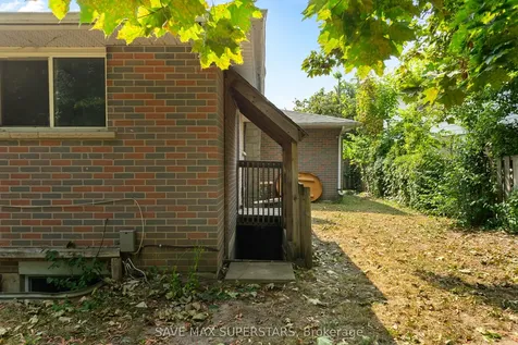 71 College Crescent Barrie ON L4M 2W5