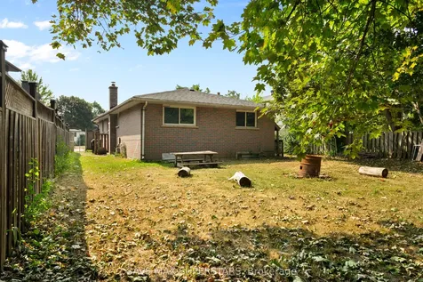 71 College Crescent Barrie ON L4M 2W5