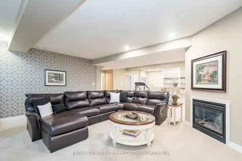 135 Sandringham Drive Barrie ON L4N 0Y9