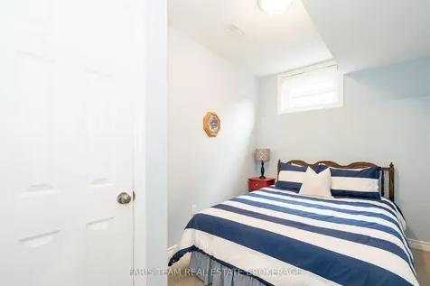 135 Sandringham Drive Barrie ON L4N 0Y9