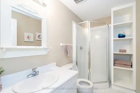 135 Sandringham Drive Barrie ON L4N 0Y9