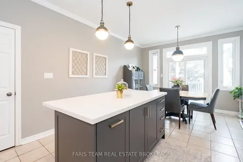 135 Sandringham Drive Barrie ON L4N 0Y9