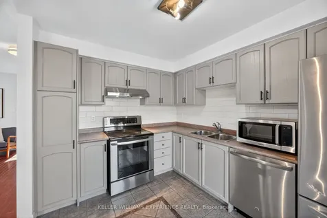 64 Gadwall Avenue Barrie ON L4N 8X5