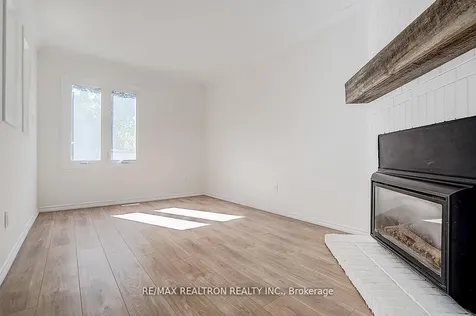 31 Blair Crescent Barrie ON L4M 5Y7