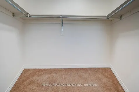 31 Blair Crescent Barrie ON L4M 5Y7