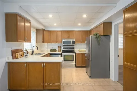 22 River Ridge Road Barrie ON L4N 7G2