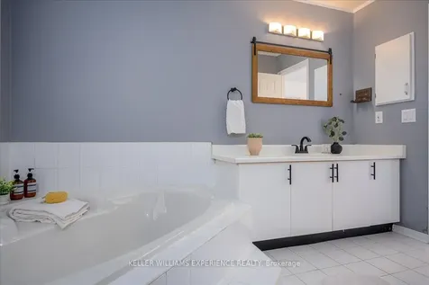 22 River Ridge Road Barrie ON L4N 7G2