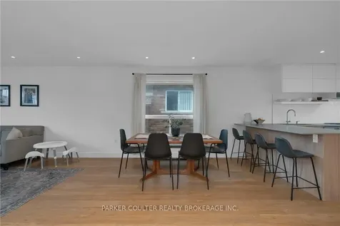 90 Larkin Drive Barrie ON L4M 7B4