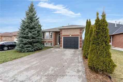 90 Larkin Drive Barrie ON L4M 7B4