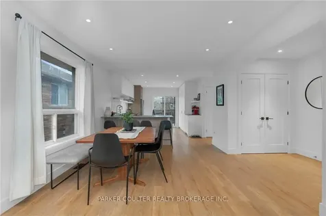 90 Larkin Drive Barrie ON L4M 7B4