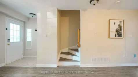 21 Bentley Crescent Barrie ON L4N 0Z1