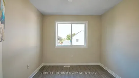 21 Bentley Crescent Barrie ON L4N 0Z1