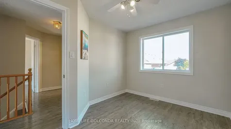 21 Bentley Crescent Barrie ON L4N 0Z1