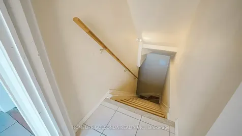 21 Bentley Crescent Barrie ON L4N 0Z1