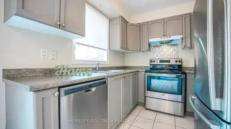 21 Bentley Crescent Barrie ON L4N 0Z1