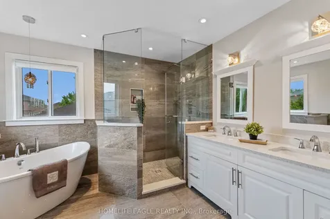 14 Rebecca Court Barrie ON L4N 0V5