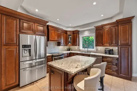 14 Rebecca Court Barrie ON L4N 0V5