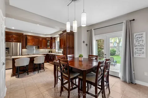 14 Rebecca Court Barrie ON L4N 0V5