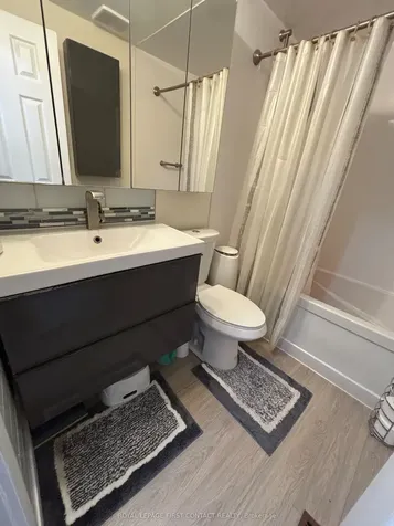 43 Delaney Crescent Barrie ON L4N 7C4