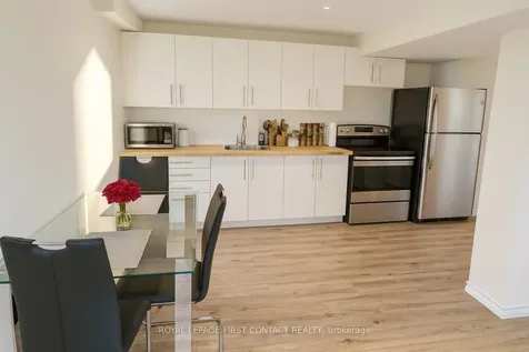 43 Delaney Crescent Barrie ON L4N 7C4