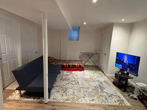 43 Delaney Crescent Barrie ON L4N 7C4