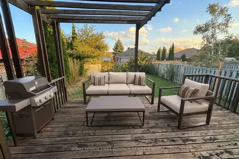 43 Delaney Crescent Barrie ON L4N 7C4