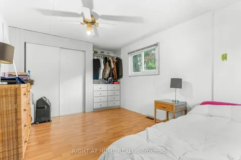 3 Carruthers Street S Wasaga Beach ON L9Z 1K2