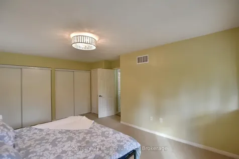 35 Northwood Drive Wasaga Beach ON L9Z 3B1