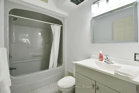 35 Northwood Drive Wasaga Beach ON L9Z 3B1