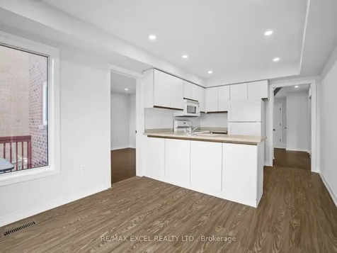 25 Golden Meadow Road Barrie ON L4N 7E6