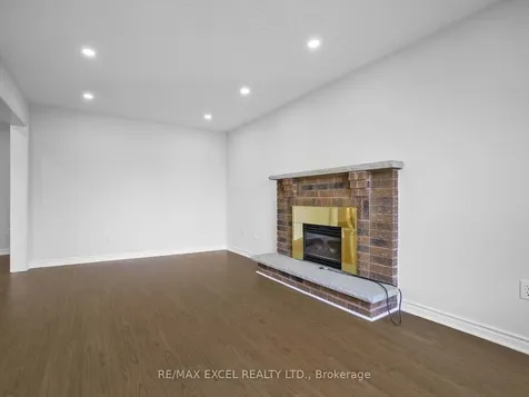 25 Golden Meadow Road Barrie ON L4N 7E6