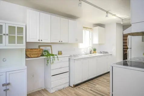 49 Laurie Crescent Barrie ON L4M 6C7