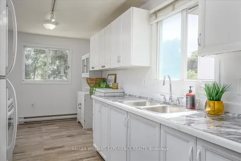 49 Laurie Crescent Barrie ON L4M 6C7