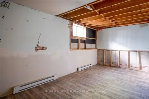 49 Laurie Crescent Barrie ON L4M 6C7