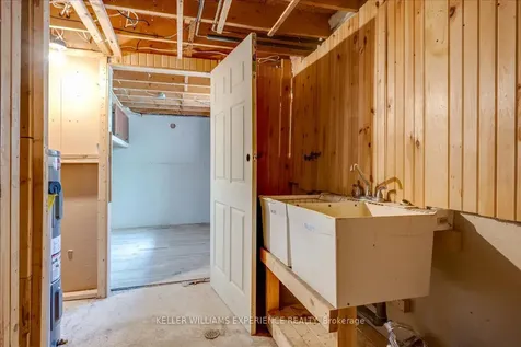 49 Laurie Crescent Barrie ON L4M 6C7